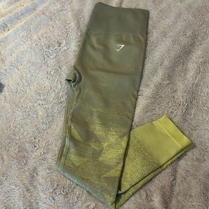 GYMSHARK LEGGINGS SIZE M